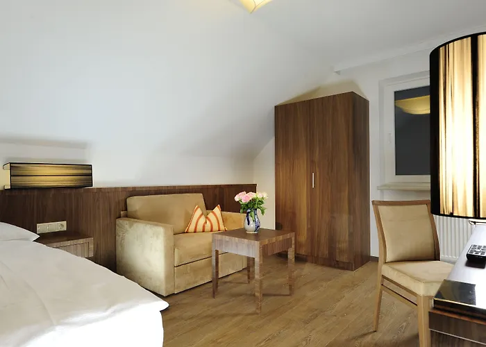 카펠러 인스부르크 3*