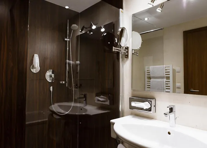 카펠러 인스부르크 3*