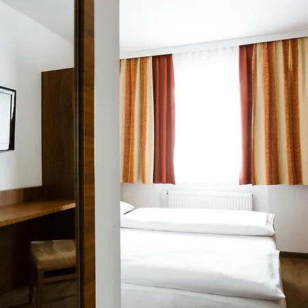 Hotel Kapeller 3*