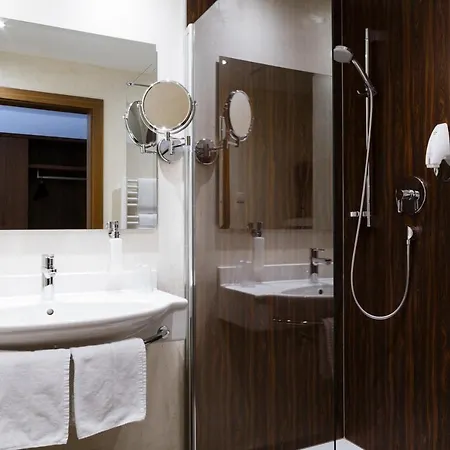 Kapeller Hotel 3*